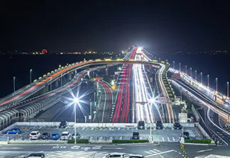 海ほたる